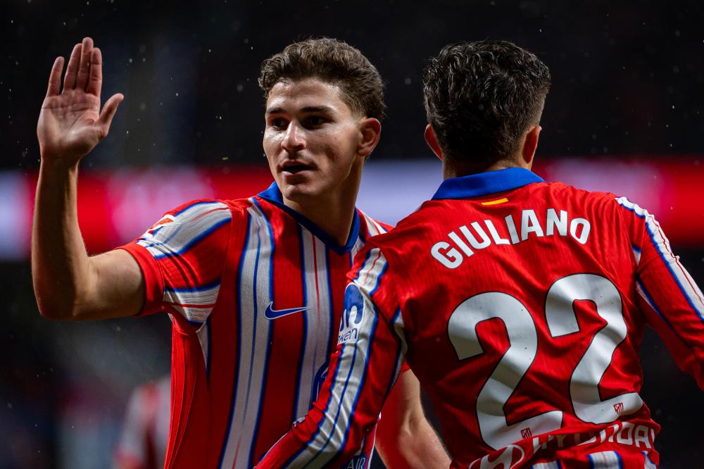 占据绝对优 占据绝对优